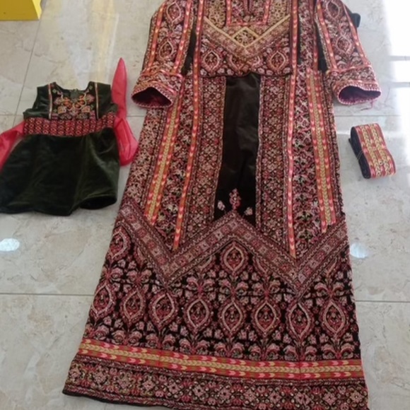 Sold - Picture 4 of 6